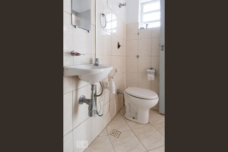 Casa à venda com 300m², 4 quartos e 2 vagas Casa à venda com 300m², 4 quartos e 2 vagasBanheiro da Suíte 1