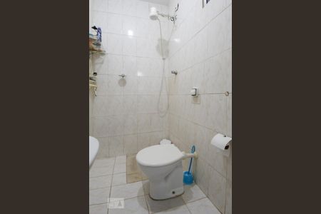 Casa à venda com 300m², 4 quartos e 2 vagas Casa à venda com 300m², 4 quartos e 2 vagasBanheiro 3