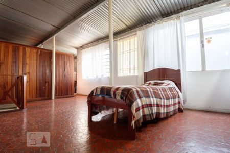 Casa à venda com 300m², 4 quartos e 2 vagas Casa à venda com 300m², 4 quartos e 2 vagasQuarto 2