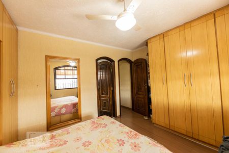 Casa à venda com 211m², 3 quartos e 5 vagas Casa à venda com 211m², 3 quartos e 5 vagasSuite