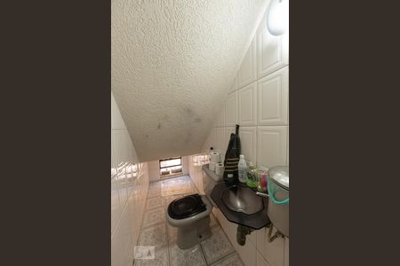 Casa à venda com 211m², 3 quartos e 5 vagas Casa à venda com 211m², 3 quartos e 5 vagasLavabo