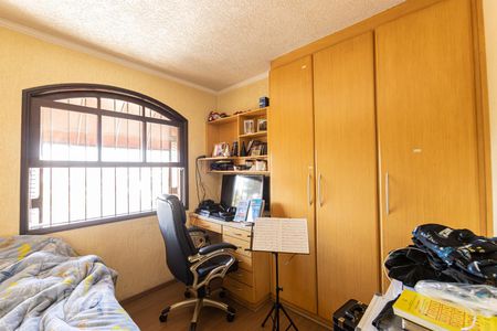 Casa à venda com 211m², 3 quartos e 5 vagas Casa à venda com 211m², 3 quartos e 5 vagasQuarto 2