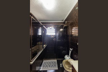 Casa à venda com 211m², 3 quartos e 5 vagas Casa à venda com 211m², 3 quartos e 5 vagasBanheiro Suite