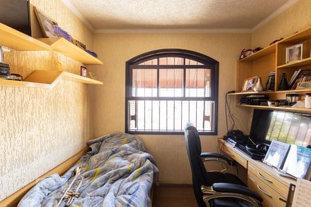 Casa à venda com 211m², 3 quartos e 5 vagas Casa à venda com 211m², 3 quartos e 5 vagasQuarto 2