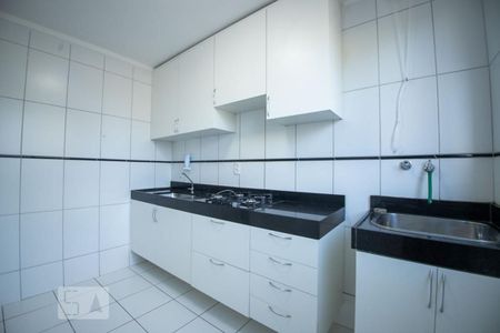 cozinha de apartamento à venda com 1 quarto, 49m² em Loteamento Parque São Martinho, Campinas