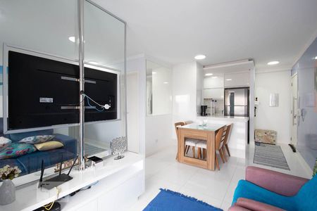 Sala de apartamento à venda com 2 quartos, 68m² em Santo Antônio, Osasco