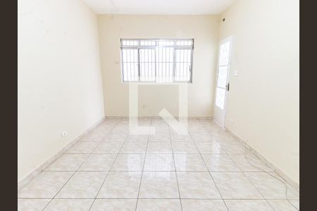 Sala de casa para alugar com 2 quartos, 90m² em Vila Invernada, São Paulo