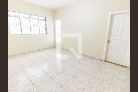 Sala de casa para alugar com 2 quartos, 90m² em Vila Invernada, São Paulo