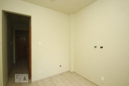 Sala/Quarto de kitnet/studio para alugar com 1 quarto, 49m² em Centro, Rio de Janeiro