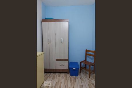 Casa à venda com 435m², 5 quartos e 4 vagas Casa à venda com 435m², 5 quartos e 4 vagasQuarto