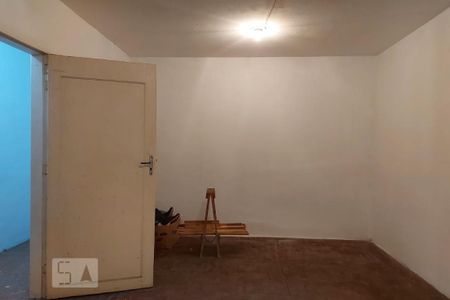 Casa à venda com 435m², 5 quartos e 4 vagas Casa à venda com 435m², 5 quartos e 4 vagasQuarto