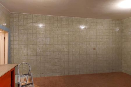 Casa à venda com 435m², 5 quartos e 4 vagas Casa à venda com 435m², 5 quartos e 4 vagasCozinha