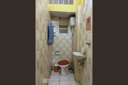 Casa à venda com 435m², 5 quartos e 4 vagas Casa à venda com 435m², 5 quartos e 4 vagasBanheiro