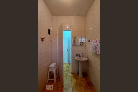 Casa à venda com 435m², 5 quartos e 4 vagas Casa à venda com 435m², 5 quartos e 4 vagasBanheiro