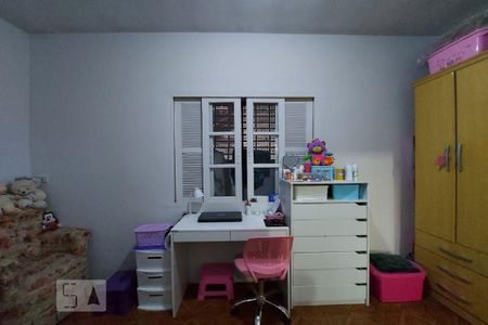 Casa à venda com 435m², 5 quartos e 4 vagas Casa à venda com 435m², 5 quartos e 4 vagasQuarto