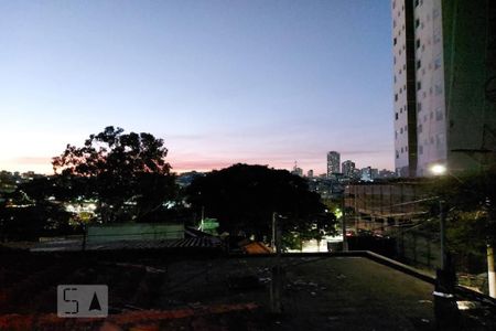 Casa à venda com 435m², 5 quartos e 4 vagas Casa à venda com 435m², 5 quartos e 4 vagasVista