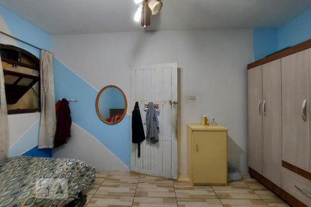 Casa à venda com 435m², 5 quartos e 4 vagas Casa à venda com 435m², 5 quartos e 4 vagasQuarto