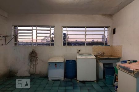 Casa à venda com 435m², 5 quartos e 4 vagas Casa à venda com 435m², 5 quartos e 4 vagasÁrea de serviço