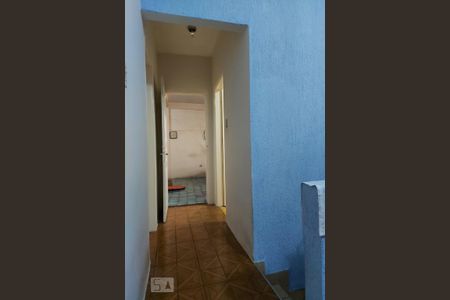 Casa à venda com 435m², 5 quartos e 4 vagas Casa à venda com 435m², 5 quartos e 4 vagasCorredor