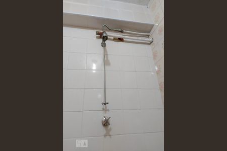 Casa à venda com 435m², 5 quartos e 4 vagas Casa à venda com 435m², 5 quartos e 4 vagasBanheiro