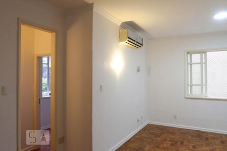 Sala de apartamento para alugar com 3 quartos, 80m² em Jardim Botânico, Rio de Janeiro