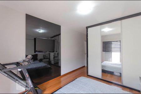 Suíte de casa à venda com 3 quartos, 132m² em Vila Ré, São Paulo