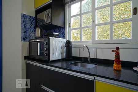 Sala - cozinha de casa à venda com 2 quartos, 96m² em Olaria, Canoas