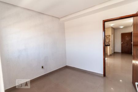 Quarto de apartamento para alugar com 1 quarto, 37m² em Riacho Fundo I, Brasília