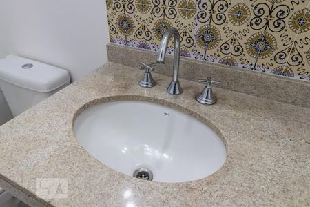 Detalhe do Banheiro da Suíte de apartamento para alugar com 1 quarto, 51m² em Alphaville Conde Ii, Barueri