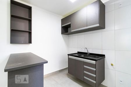 Cozinha de apartamento à venda com 1 quarto, 33m² em Vila Gumercindo, São Paulo