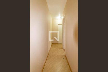 Corredor de apartamento à venda com 2 quartos, 45m² em Vila Venditti, Guarulhos