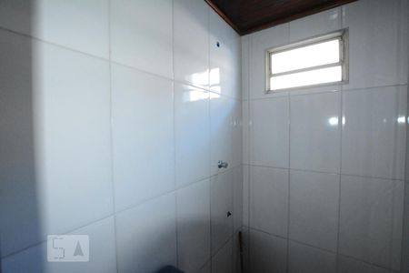 Banheiro social de apartamento para alugar com 1 quarto, 115m² em Marechal Hermes, Rio de Janeiro