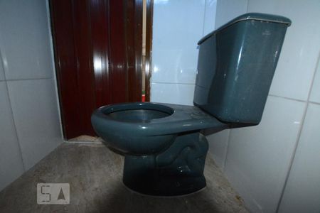 Banheiro social de apartamento para alugar com 1 quarto, 115m² em Marechal Hermes, Rio de Janeiro