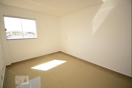 Quarto 2 de apartamento para alugar com 2 quartos, 70m² em Setor Habitacional Vicente Pires, Brasília