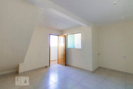 quarto 1 de casa para alugar com 3 quartos, 90m² em São Geraldo, Belo Horizonte