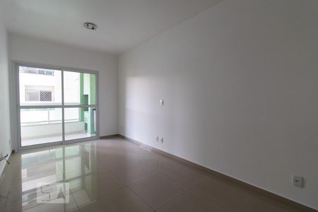 Sala de apartamento para alugar com 3 quartos, 83m² em Jardim Las Vegas, Guarulhos