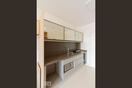 Cozinha de kitnet/studio à venda com 1 quarto, 40m² em Vila Nova Conceição, São Paulo