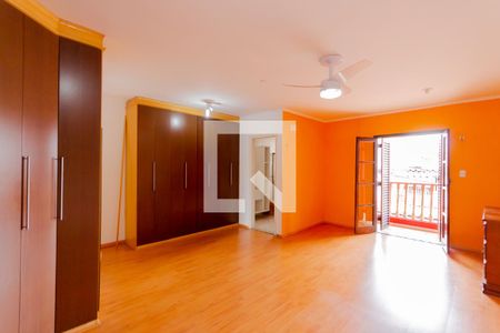 Suíte  de casa à venda com 3 quartos, 180m² em Parque das Nações, Santo André