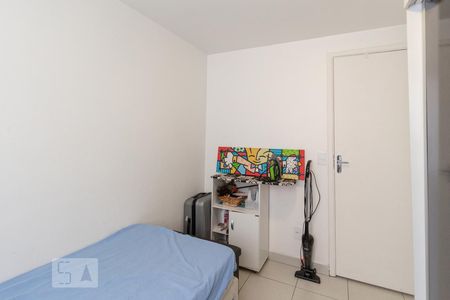 Quarto 2 de apartamento para alugar com 2 quartos, 48m² em Vila Menk, Osasco