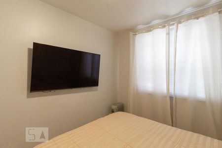 Quarto 1 de apartamento para alugar com 2 quartos, 48m² em Vila Menk, Osasco