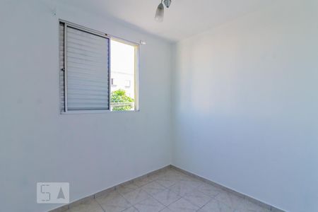 Quarto 1 de apartamento para alugar com 2 quartos, 47m² em Jardim Tranqüilidade, Guarulhos