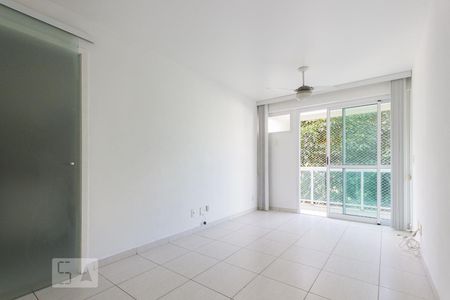 Sala de apartamento à venda com 2 quartos, 65m² em Freguesia de Jacarepaguá, Rio de Janeiro