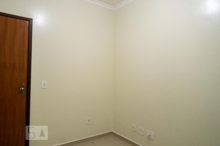 Quarto 1 de apartamento para alugar com 2 quartos, 58m² em Guará Ii, Brasília