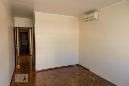 Suíte de casa à venda com 3 quartos, 171m² em Vila Gustavo, São Paulo