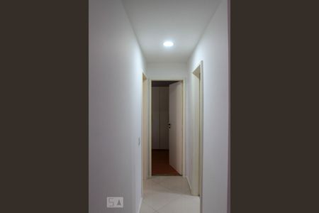 Corredor de apartamento para alugar com 2 quartos, 76m² em Leblon, Rio de Janeiro