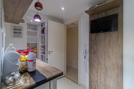 Apartamento à venda com 179m², 4 quartos e 1 vaga Apartamento à venda com 179m², 4 quartos e 1 vagaEntrada da Cozinha