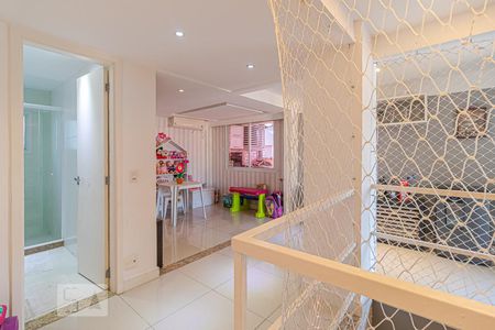 Apartamento à venda com 179m², 4 quartos e 1 vaga Apartamento à venda com 179m², 4 quartos e 1 vagaHall da Cobertura