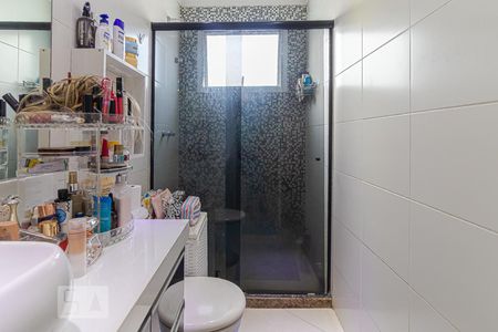 Apartamento à venda com 179m², 4 quartos e 1 vaga Apartamento à venda com 179m², 4 quartos e 1 vagaBanheiro da Suíte