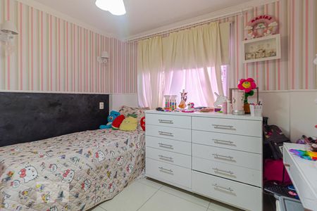 Apartamento à venda com 179m², 4 quartos e 1 vaga Apartamento à venda com 179m², 4 quartos e 1 vagaQuarto 2