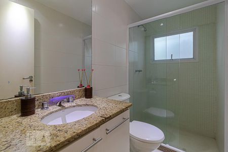 Apartamento à venda com 179m², 4 quartos e 1 vaga Apartamento à venda com 179m², 4 quartos e 1 vagaBanheiro Social 2